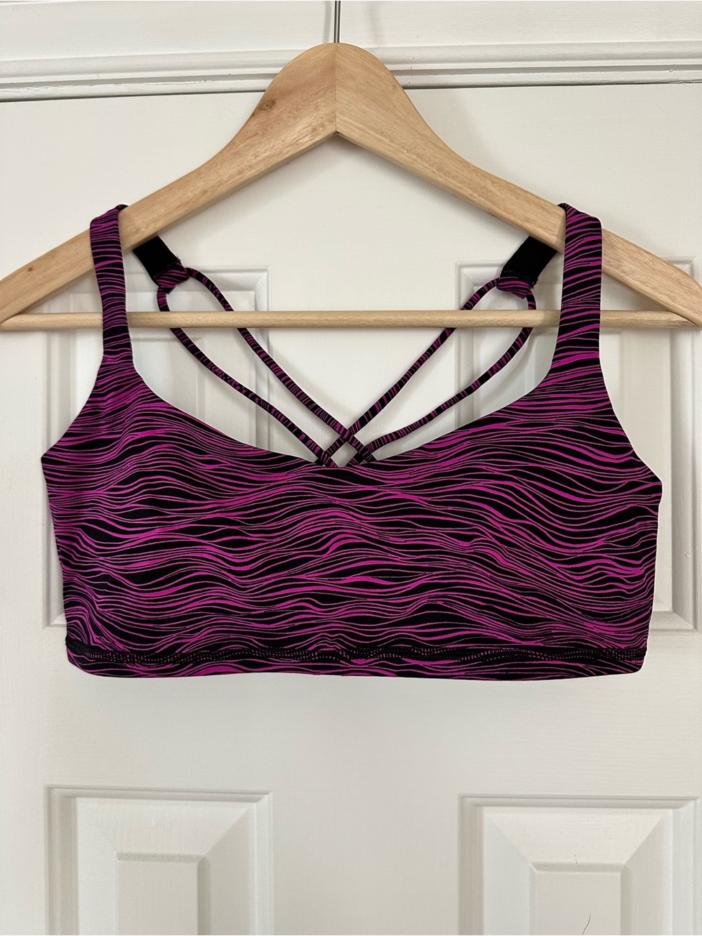 lululemon athletica Strappy Sports Bra - Pink & Black Wave Print